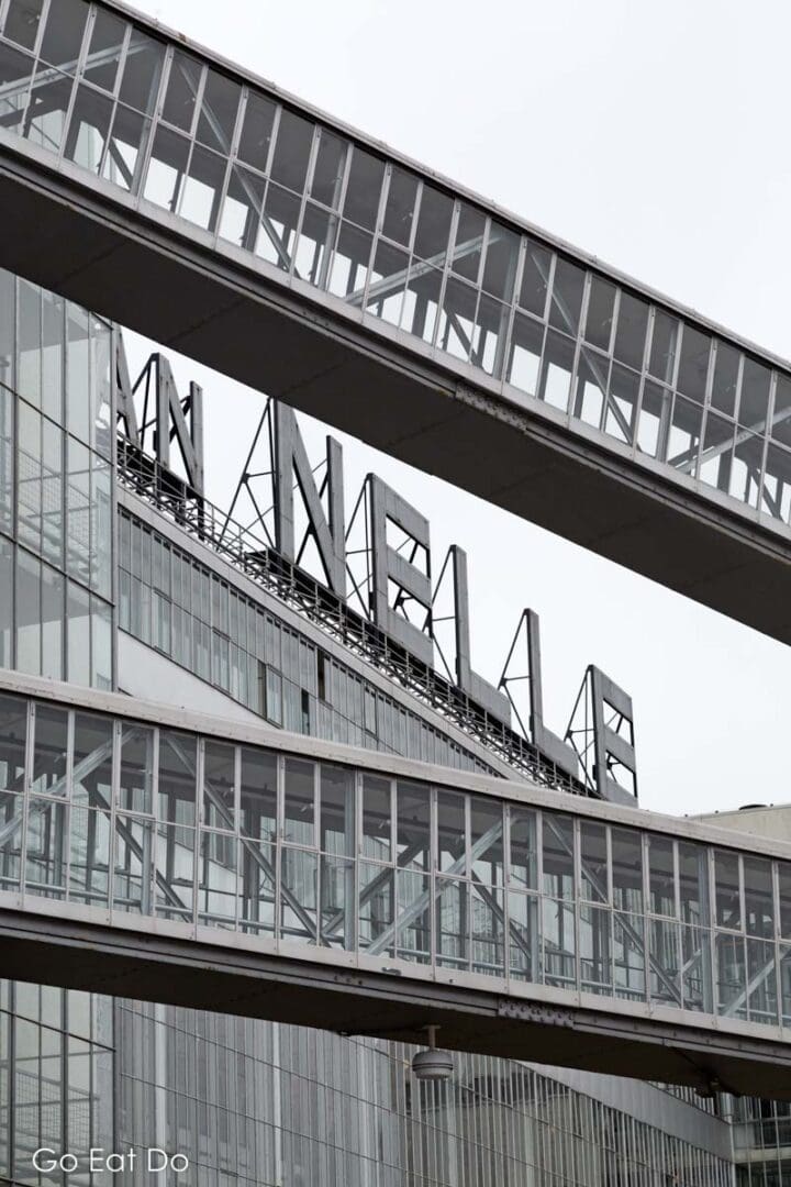 Architect Howard Robertson described the Van Nelle Fabriek as a poem in steel and glass.