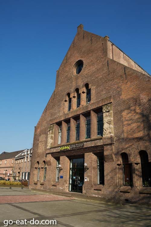 Facade of Groot Tuighuis in 's-Hertogenbosch, the Netherlands