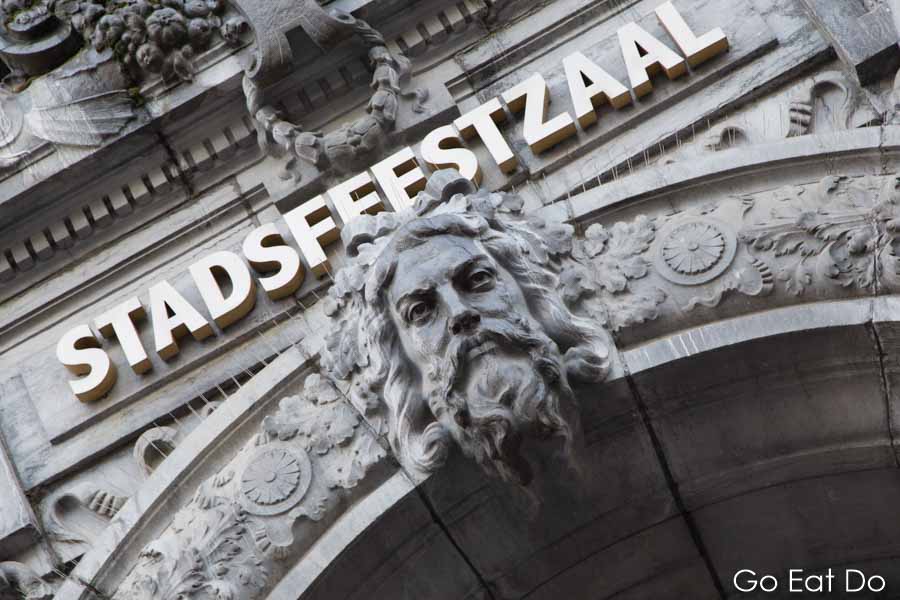 Entrance to the Stadsfestzaal on the Meir.