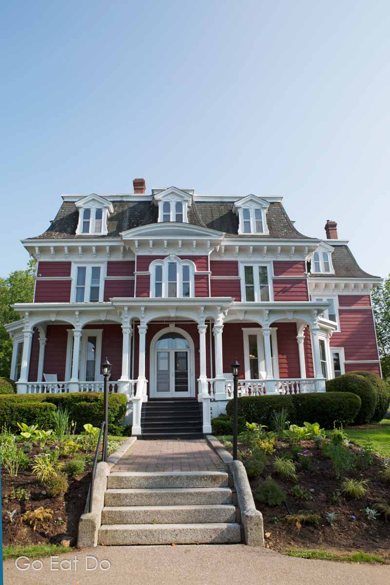 Exterior of the Blomidon Inn, a heritage building in Wolfville, Nova Scotia.