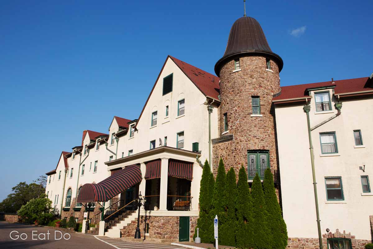 Exterior of Digby Pines Golf Resort and Spa which offers luxury accommodation in Digby, Nova Scotia.