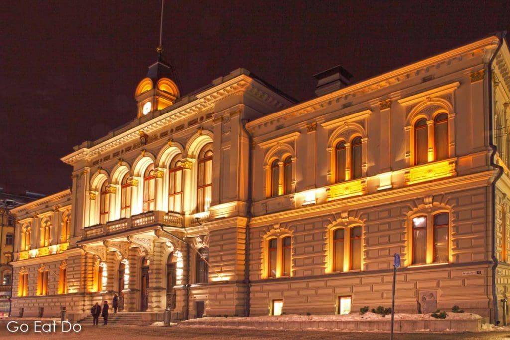 Tampere Town Hall at night.
