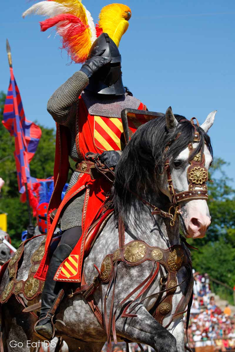 Famous knights were identifiable by their colourful livery and heraldic emblems.